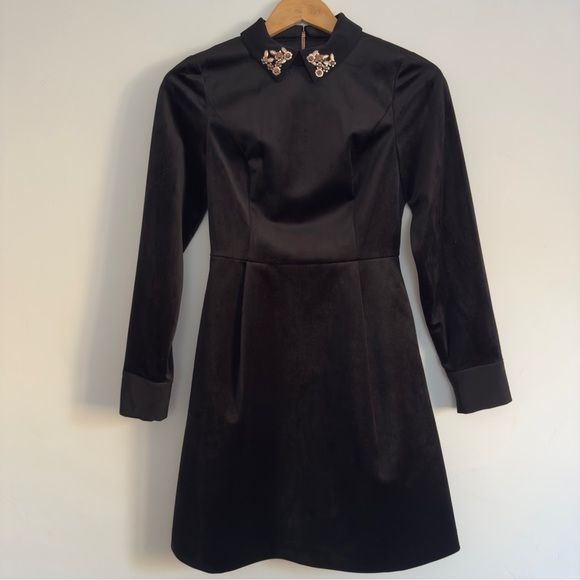 Ted Baker Black Velvet dress with embellished removable collar Size: 0 - Picture 4 of 9